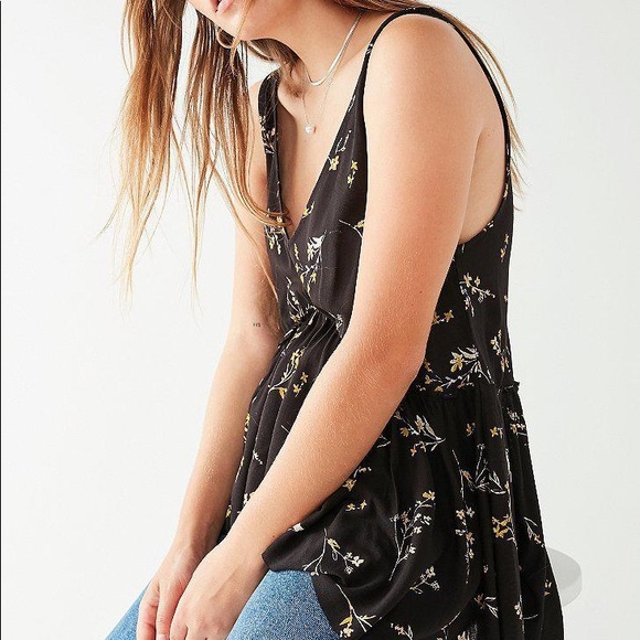 Urban Outfitters Kimchi Blue Celestial Dreams Tank - Picture 4 of 4